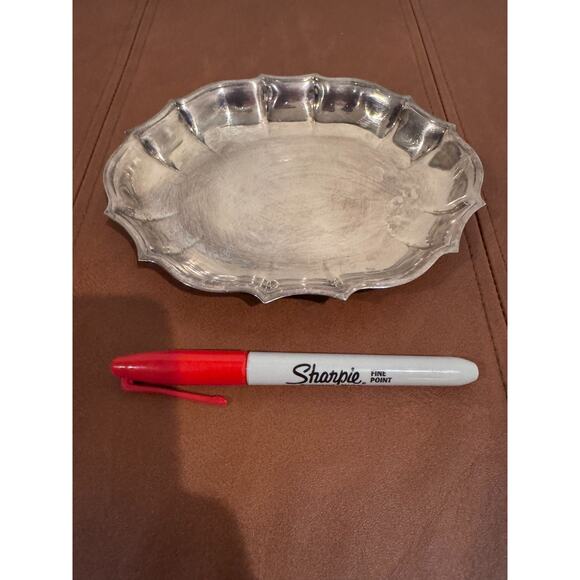 Vintage ONEIDA Oval Candy Dish or Small Tray-Business Card holder 6"x7" - Picture 1 of 4